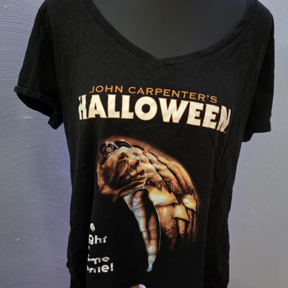 Hot Topic John Carpenter's Halloween Black T-Shirt Size 4